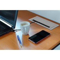 Bureaustopcontact zilver met 3 stopcontacten en 2 USB poorten