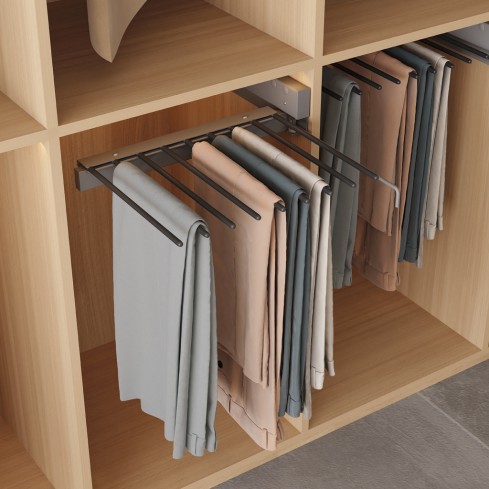 Uittrekbaar pantalonrek zilver voor 9 pantalons (zijwand montage)  Uittrekbaar pantalonrek zilver voor 9 pantalons (zijwand montage)