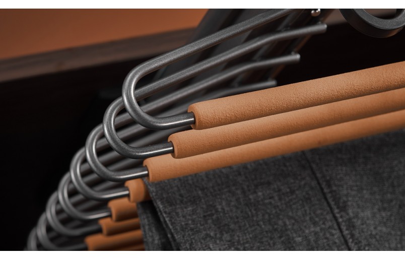 Luxe uittrekbare antraciet/oranje pantalonrek met soft-close